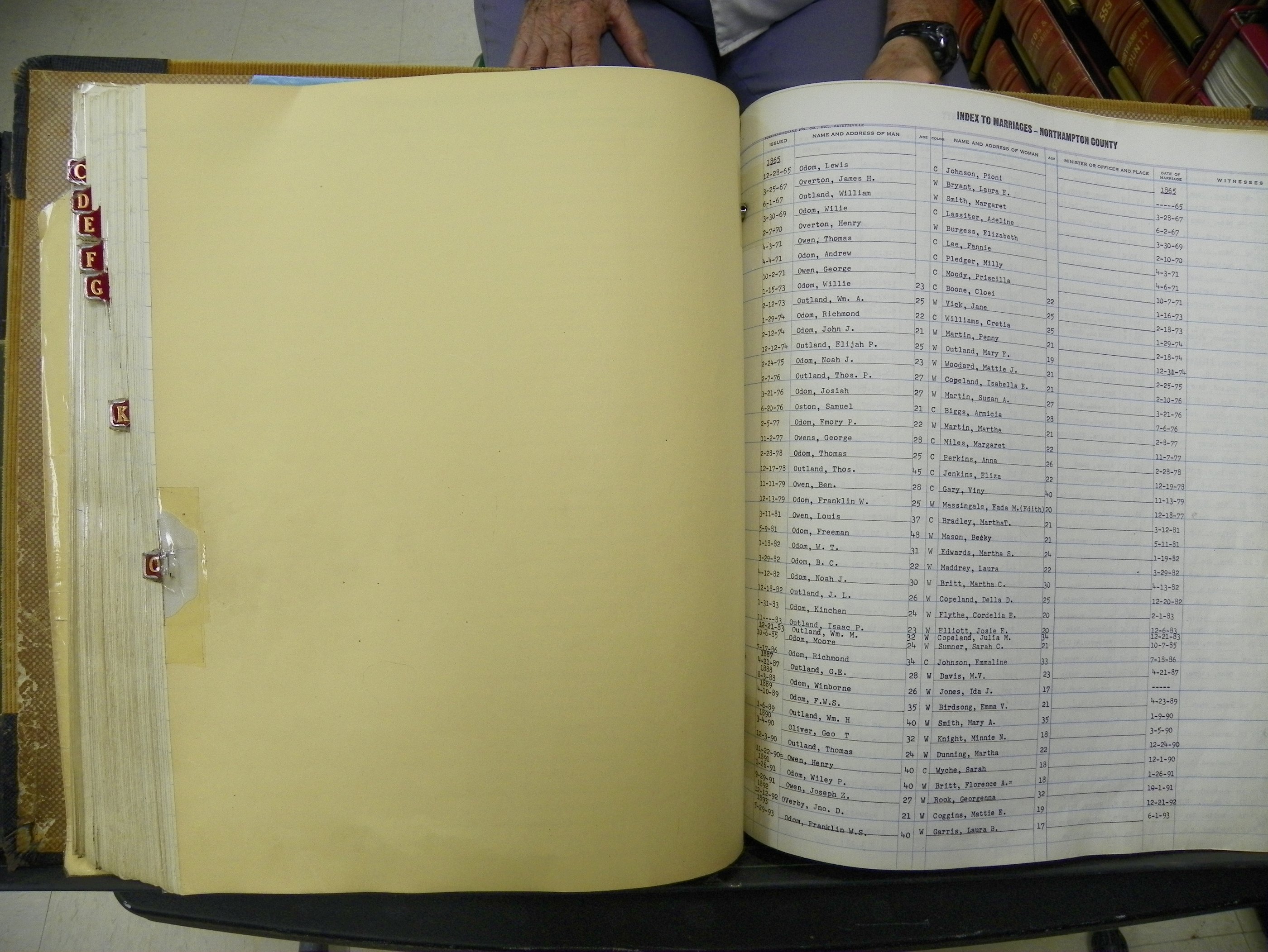 Northampton Marriages Book 1 (259).JPG