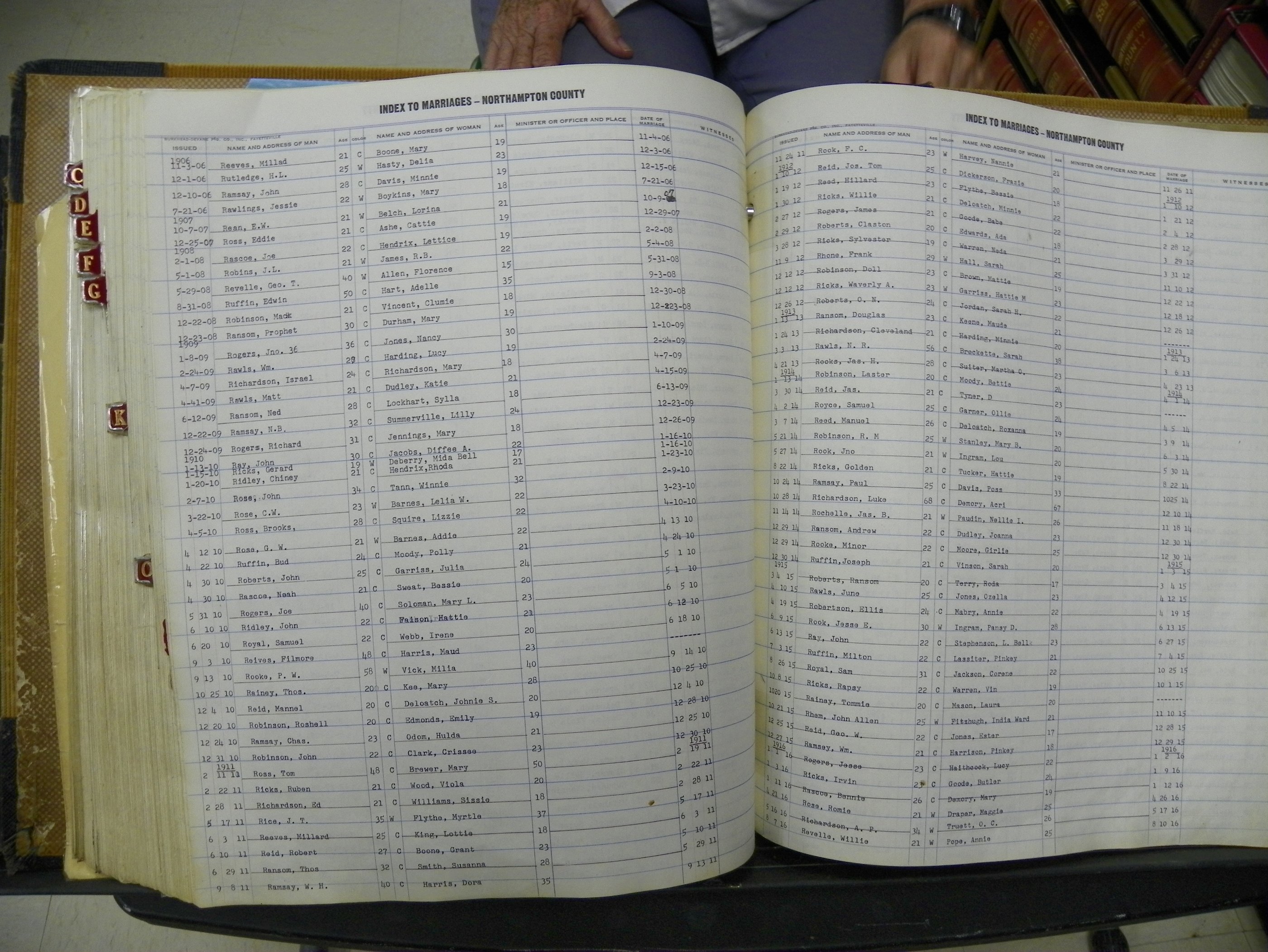 Northampton Marriages Book 1 (279).JPG
