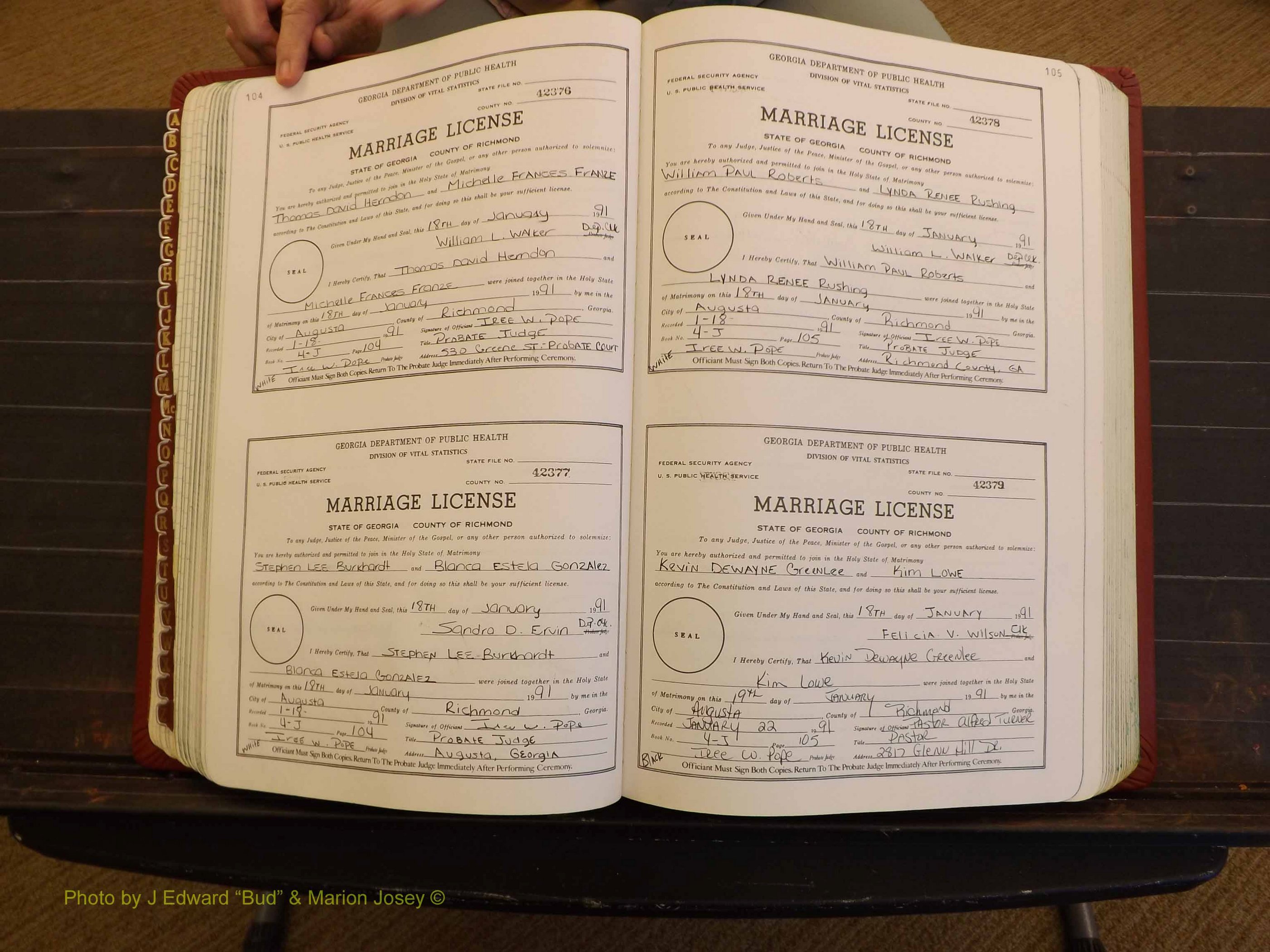 Richmond Marriages, 4J, 1990-1991 P 104-105.JPG