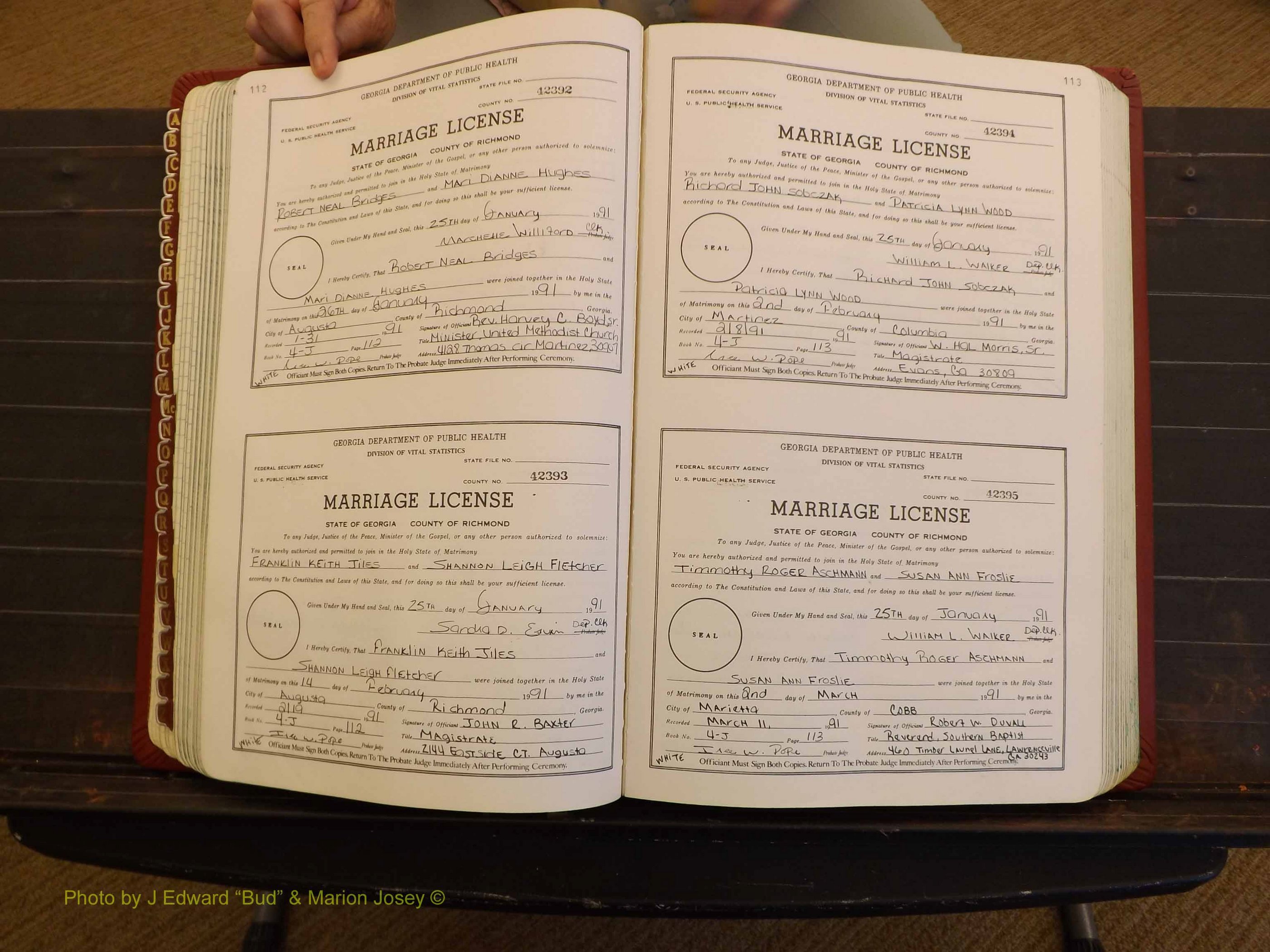 Richmond Marriages, 4J, 1990-1991 P 112-113.JPG