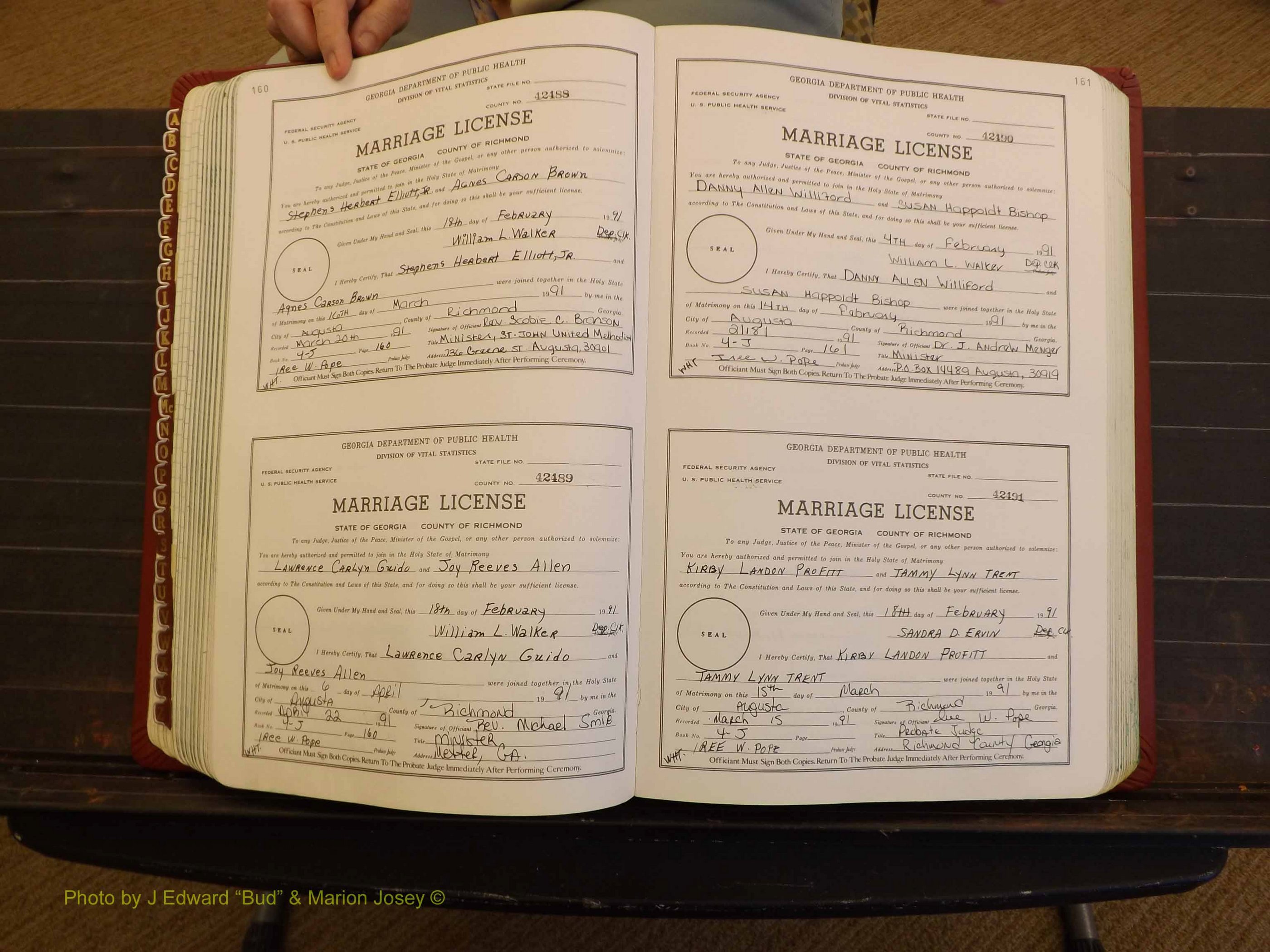 Richmond Marriages, 4J, 1990-1991 P 160-161.JPG