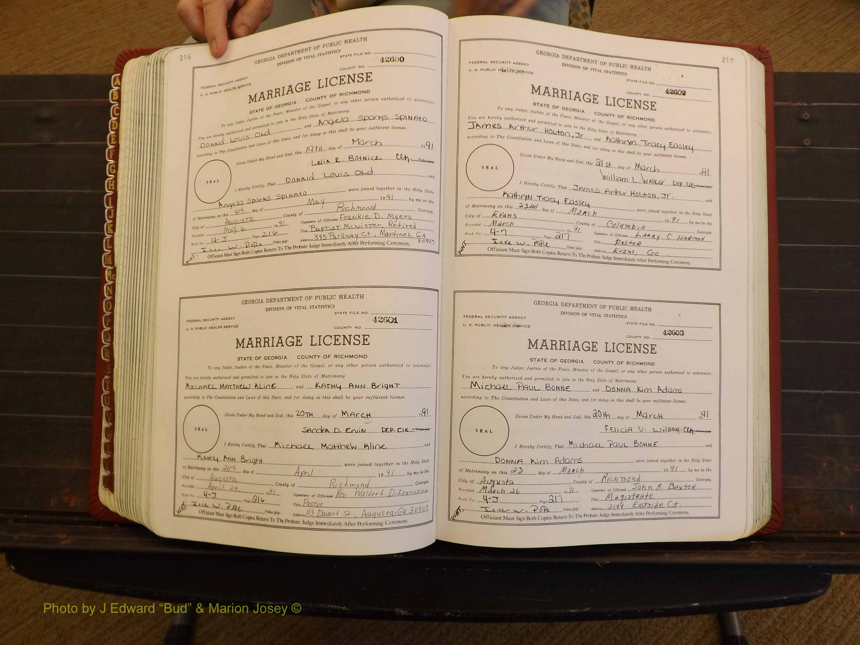 Richmond Marriages, 4J, 1990-1991 P 216-217.JPG