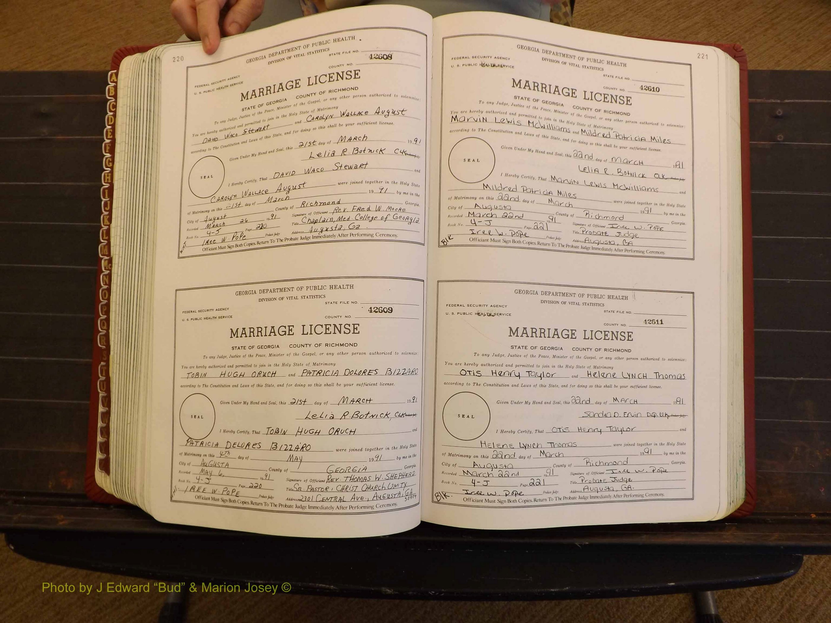 Richmond Marriages, 4J, 1990-1991 P 220-221.JPG