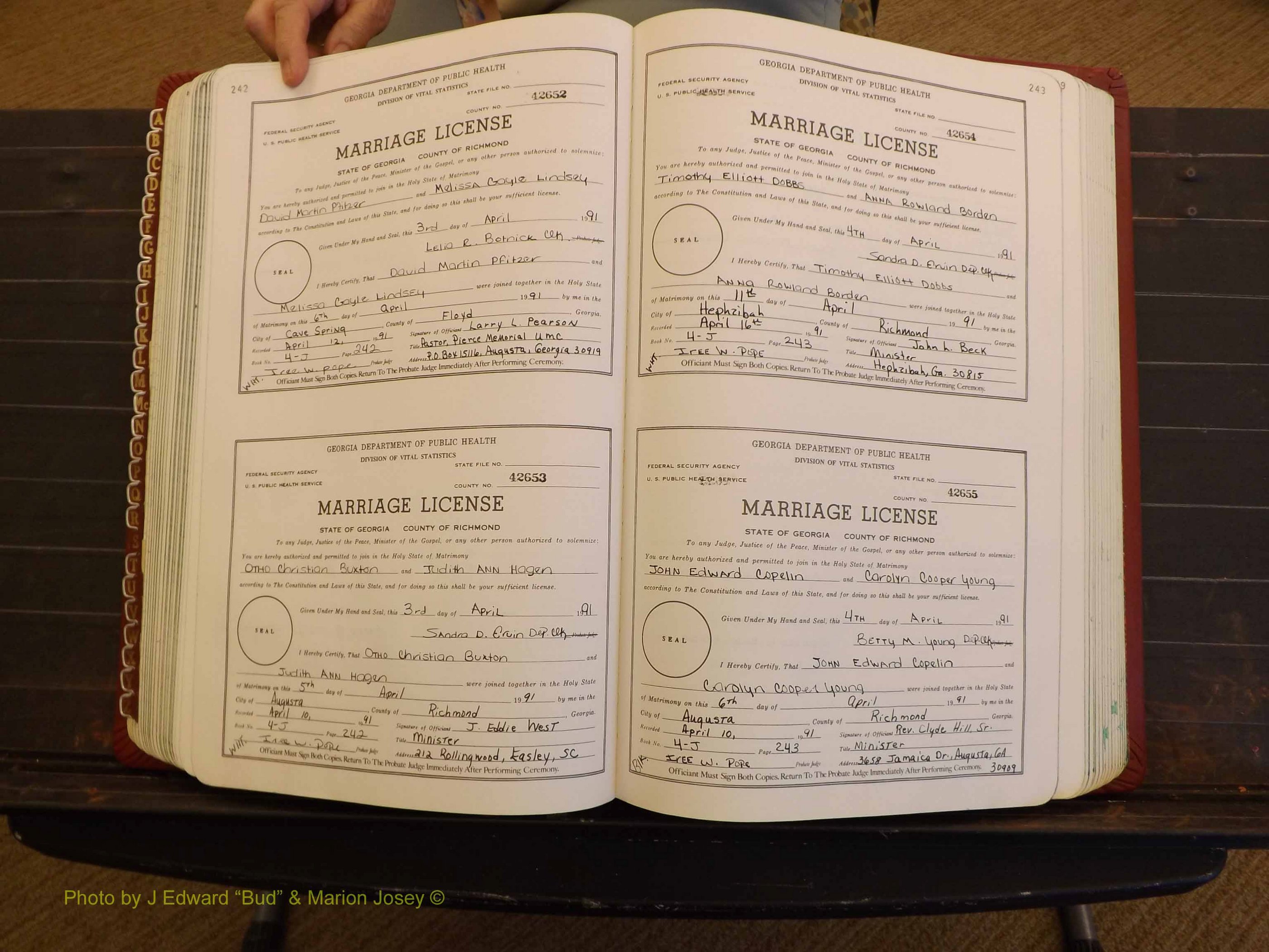 Richmond Marriages, 4J, 1990-1991 P 242-243.JPG