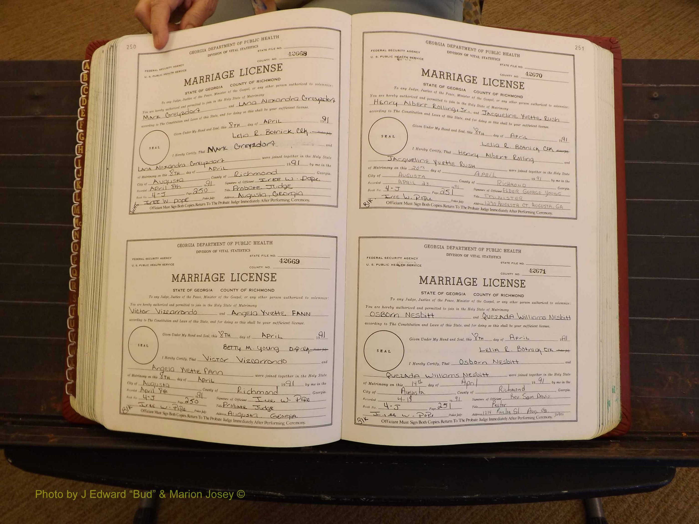 Richmond Marriages, 4J, 1990-1991 P 250-251.JPG