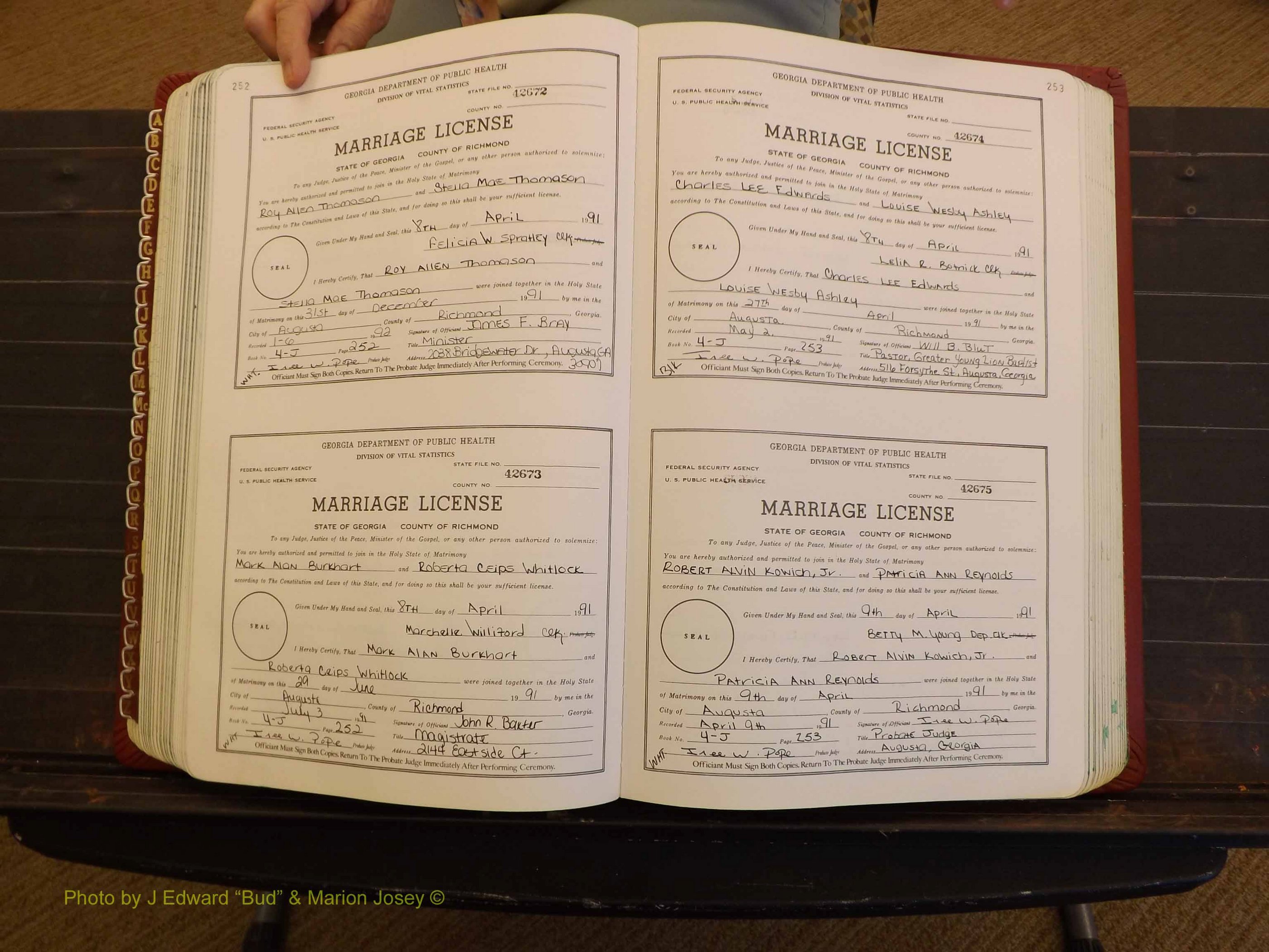 Richmond Marriages, 4J, 1990-1991 P 252-253.JPG