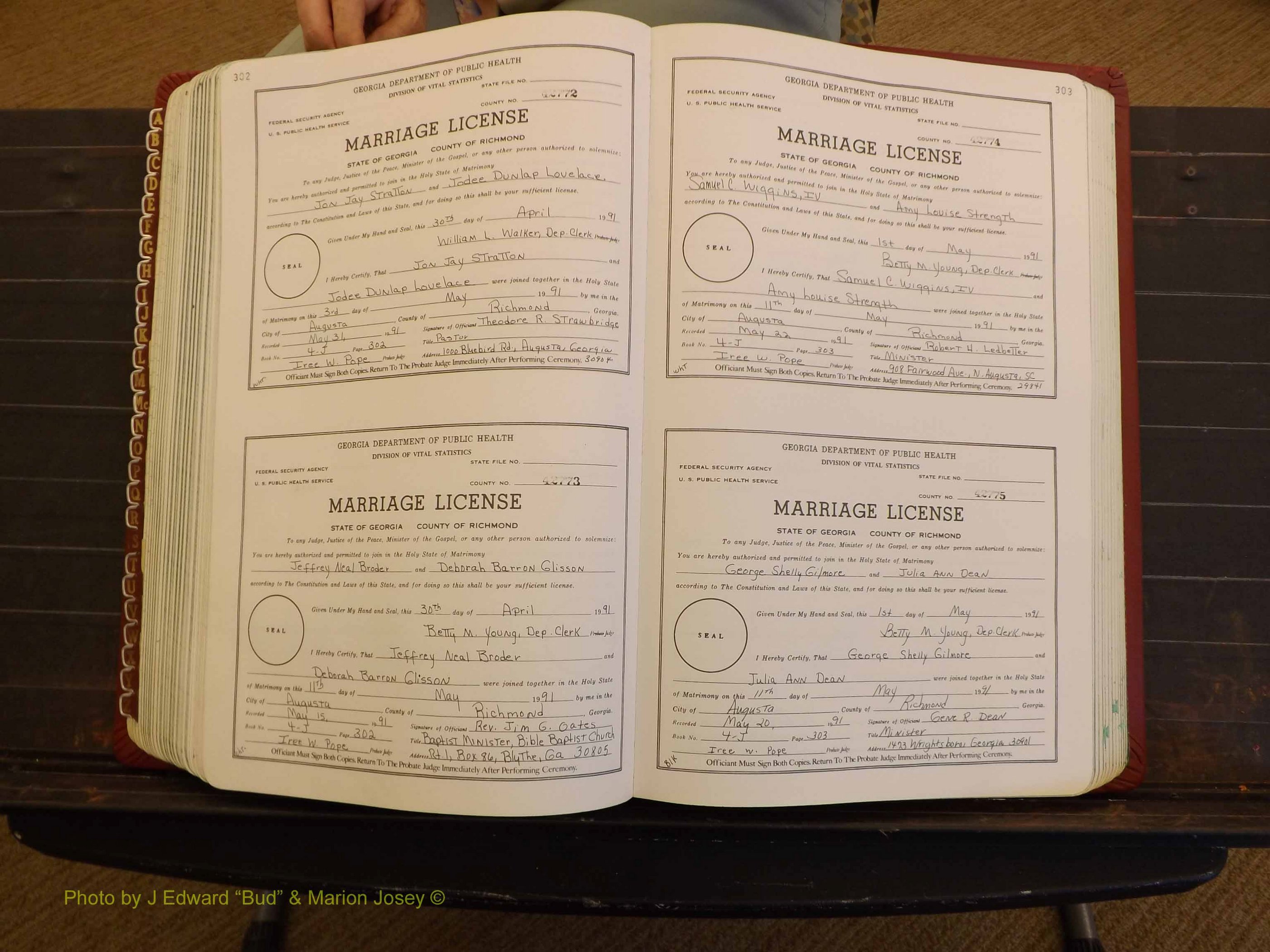 Richmond Marriages, 4J, 1990-1991 P 302-303.JPG