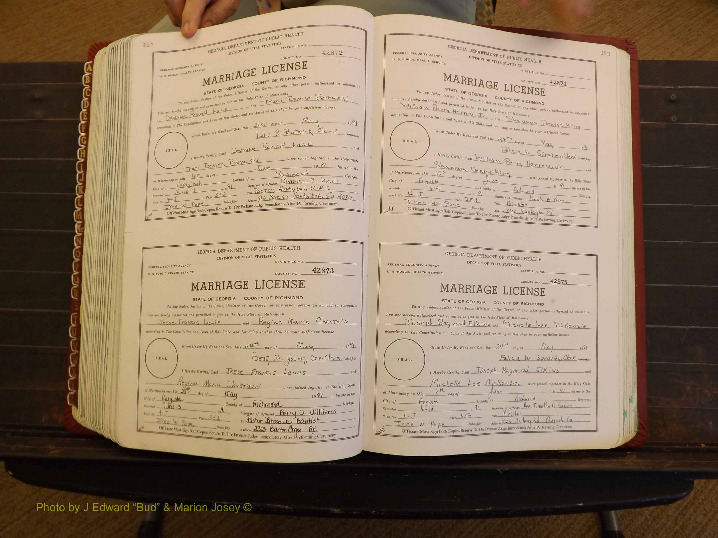 Richmond Marriages, 4J, 1990-1991 P 352-353.JPG