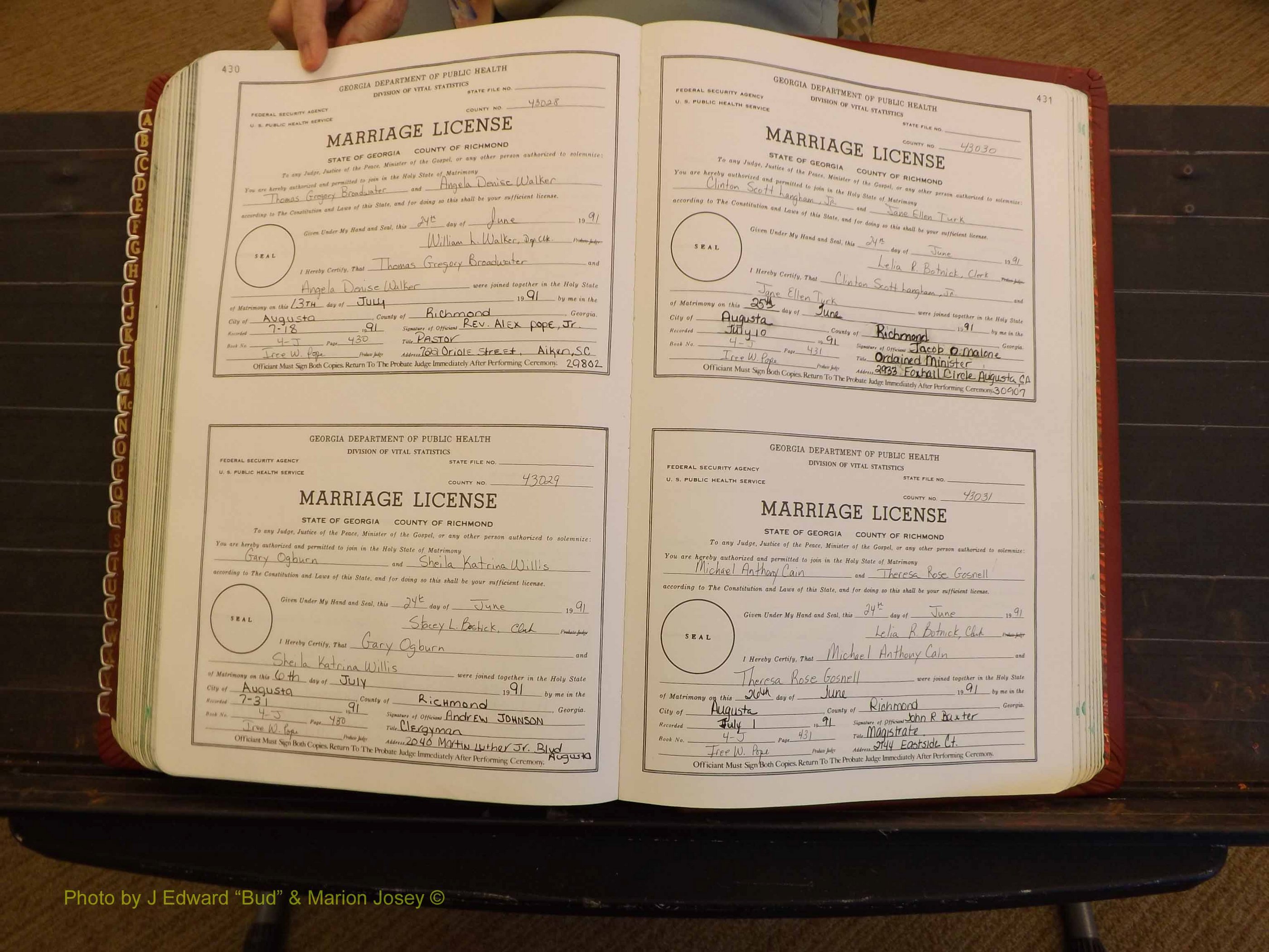 Richmond Marriages, 4J, 1990-1991 P 430-431.JPG