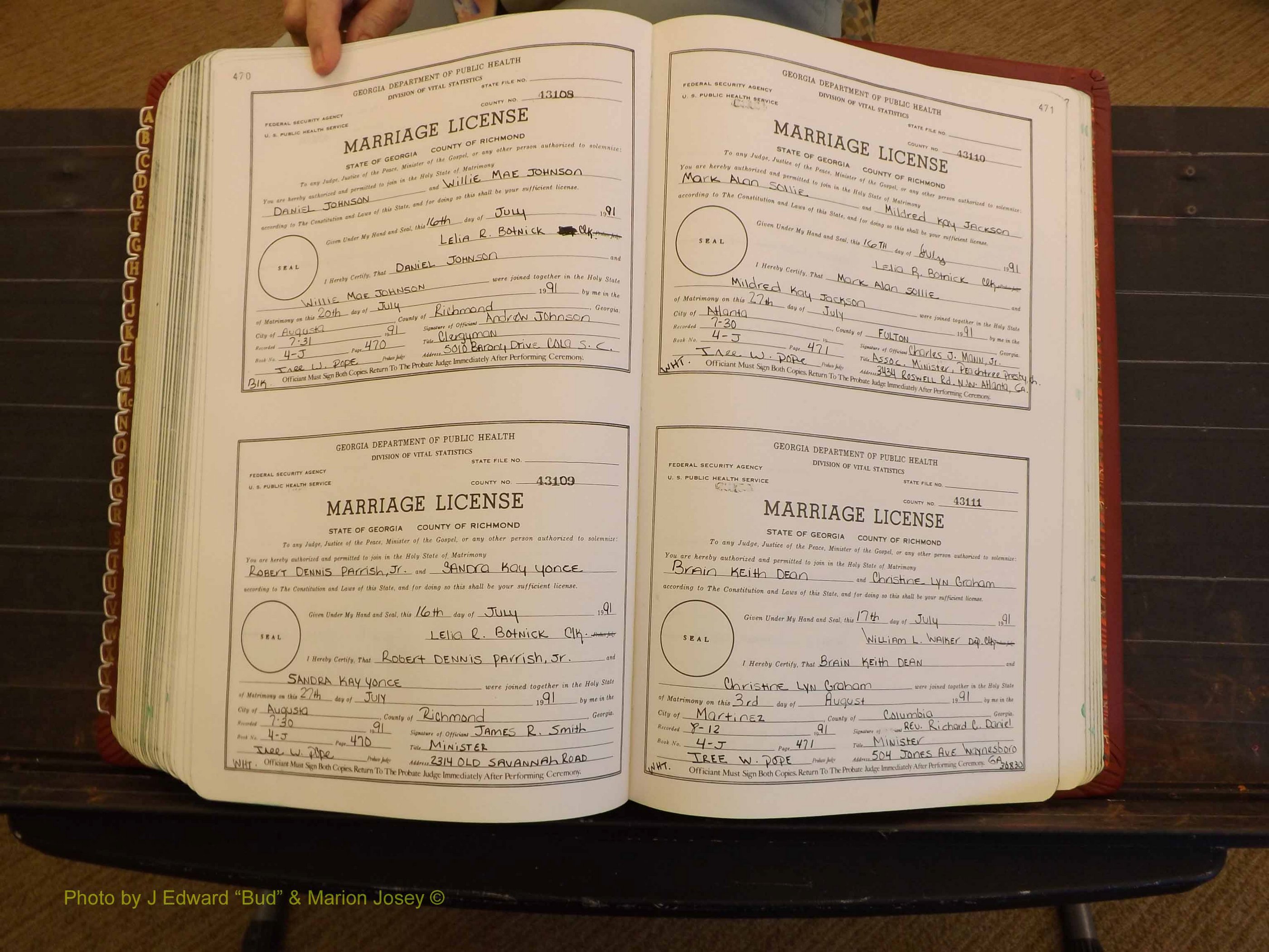 Richmond Marriages, 4J, 1990-1991 P 470-471.JPG