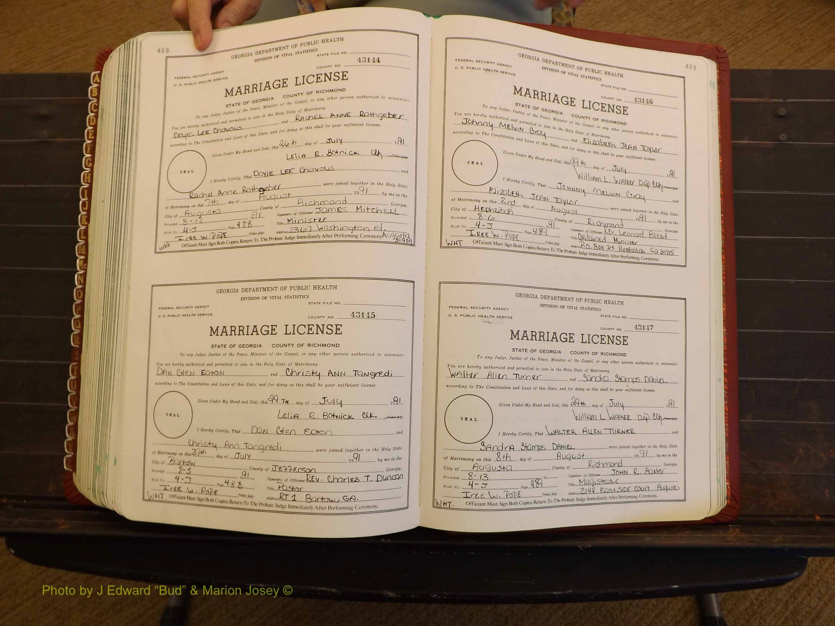 Richmond Marriages, 4J, 1990-1991 P 488-489.JPG