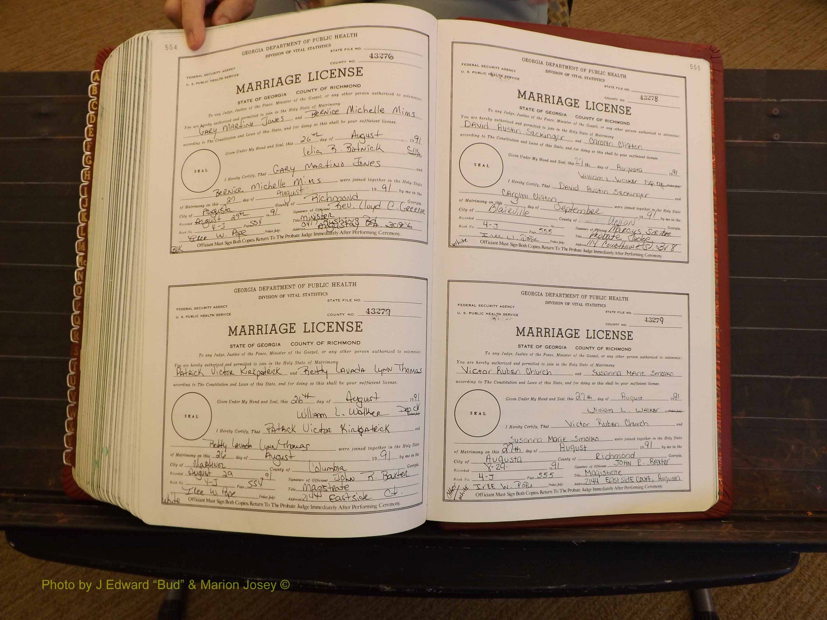 Richmond Marriages, 4J, 1990-1991 P 554-555.JPG