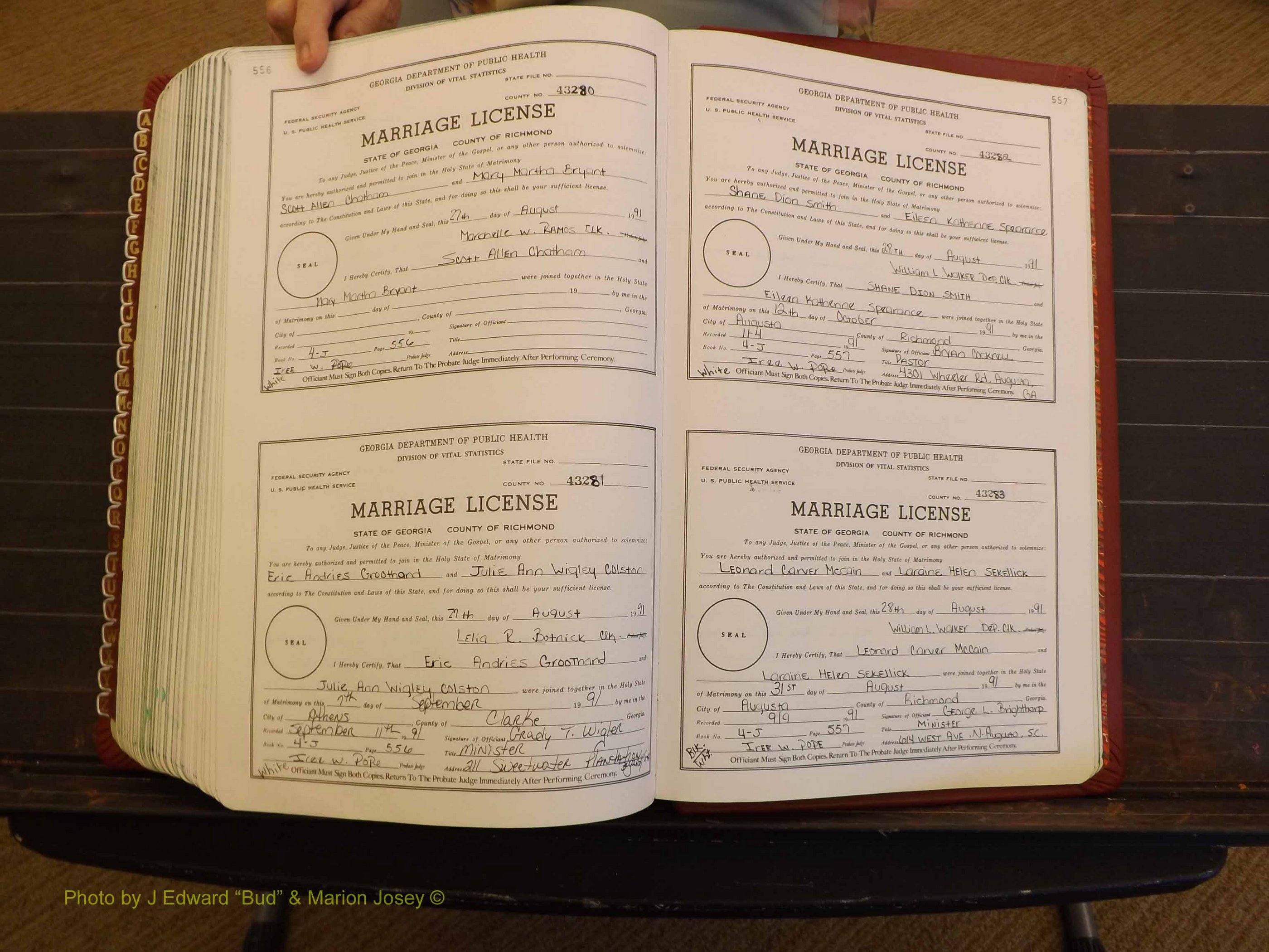 Richmond Marriages, 4J, 1990-1991 P 556-557.JPG