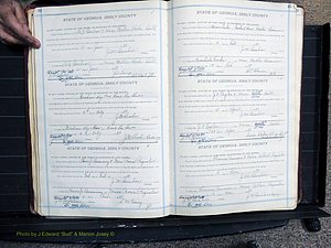 Dooly Co, GA, Marriages, Book, H, 1930-1944 pg 044-045.JPG