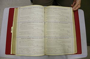 Emanuel Co, GA, Marriages Book E, 1915 - 1928, P 262-263.JPG