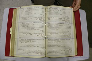 Emanuel Co, GA, Marriages Book E, 1915 - 1928, P 344-345.JPG