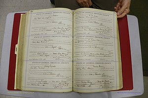 Emanuel Co, GA, Marriages Book E, 1915 - 1928, P 374-375.JPG