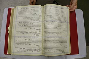 Emanuel Co, GA, Marriages Book E, 1915 - 1928, P 484-485.JPG