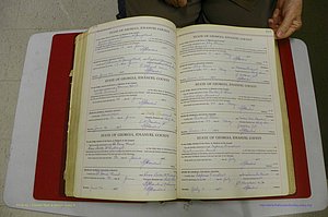 Emanuel Co, GA, Marriages Book G, 1928 - 1940, White, P 206-207.JPG