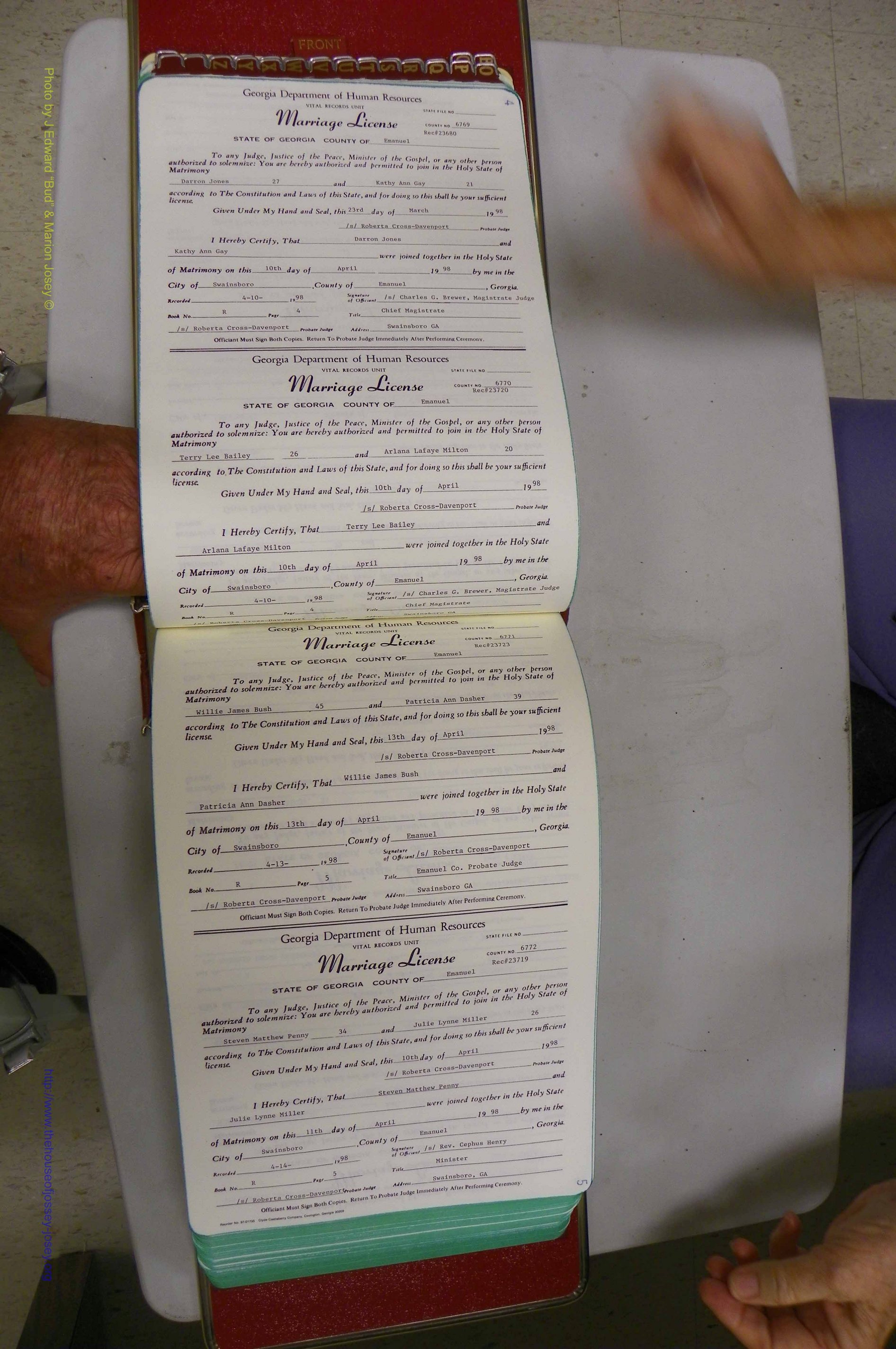 Emanuel Co, GA, Marriages Book R, 1898 - 2003, P 004-005.JPG