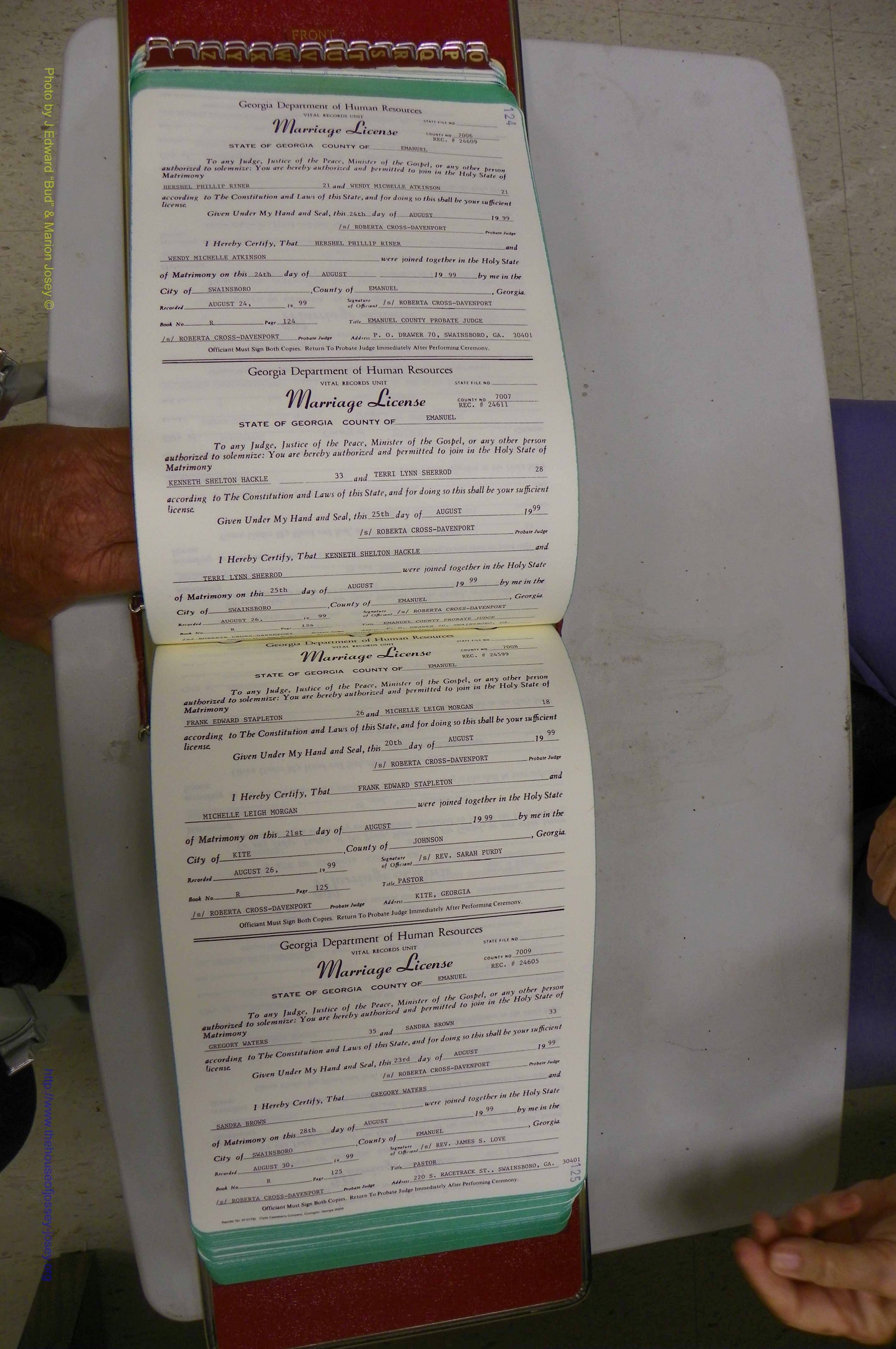 Emanuel Co, GA, Marriages Book R, 1898 - 2003, P 124-125.JPG
