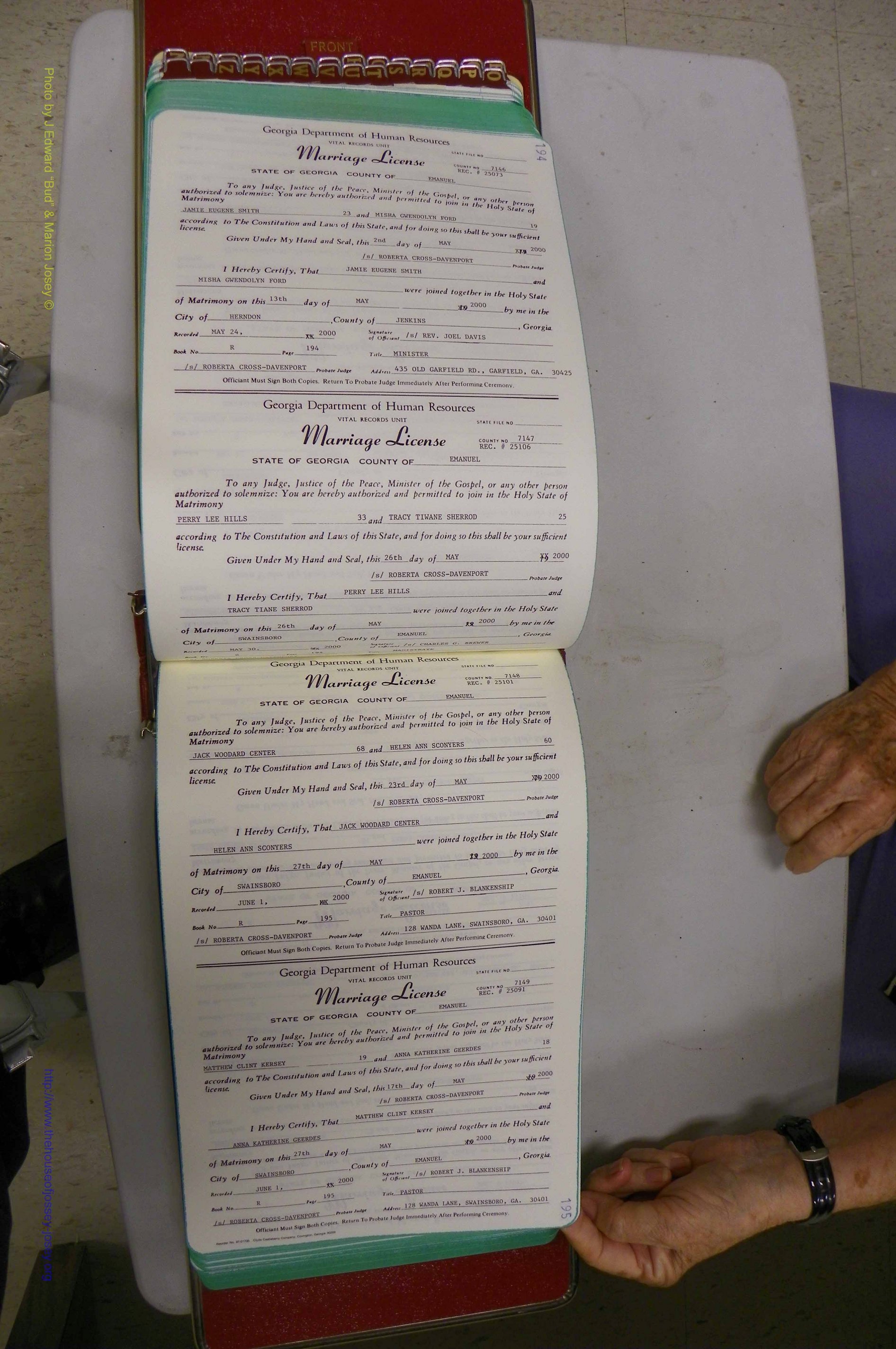 Emanuel Co, GA, Marriages Book R, 1898 - 2003, P 194-195.JPG
