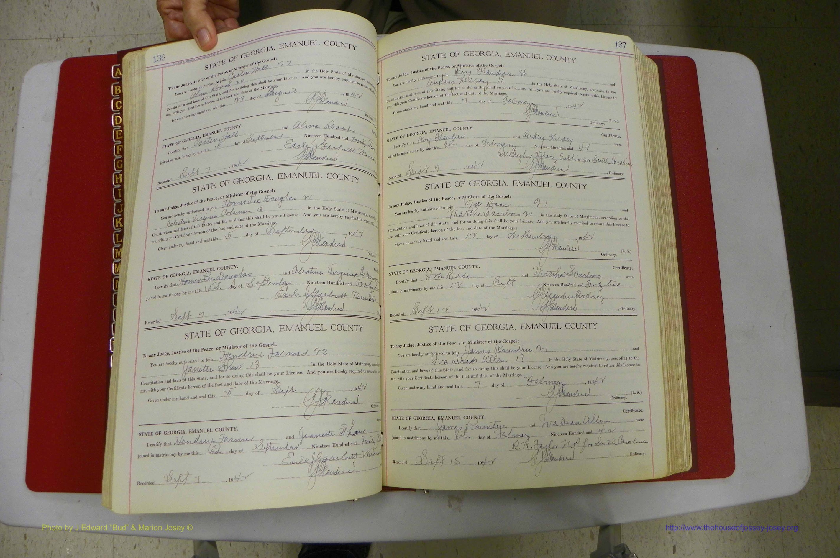 Emanuel Co, Ga, Marriages Book I, 1940 - 1949, White, P 136-137.JPG