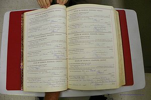 Emanuel Co, Ga, Marriages Book I, 1940 - 1949, White, P 002-003.JPG