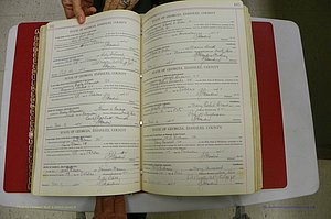 Emanuel Co, Ga, Marriages Book I, 1940 - 1949, White, P 142-143.JPG