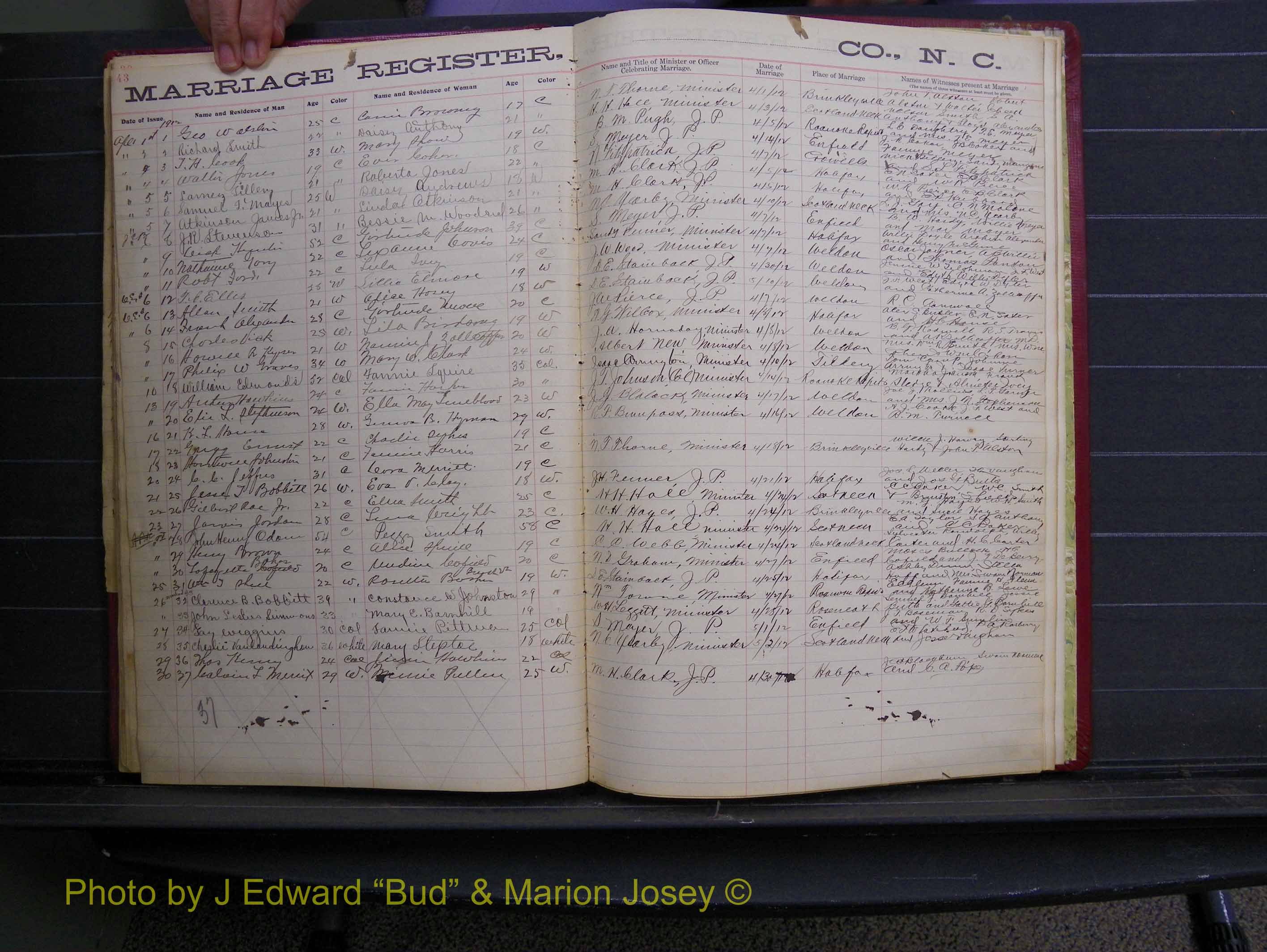 Halifax Marriages Book 6, 1909-1912 P 043.JPG