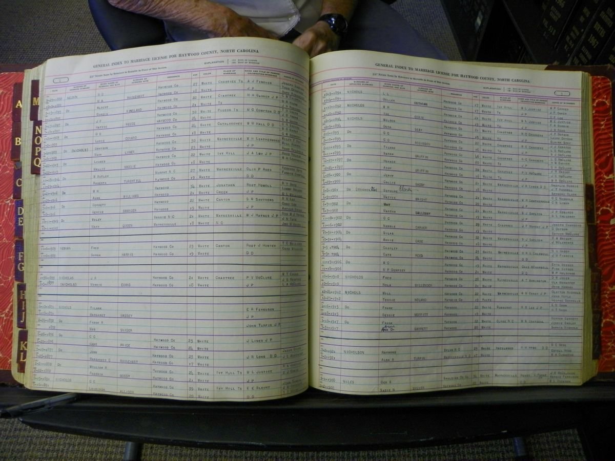 Haywood Marriage Index, 1850- A-E 1939-1978 160.JPG