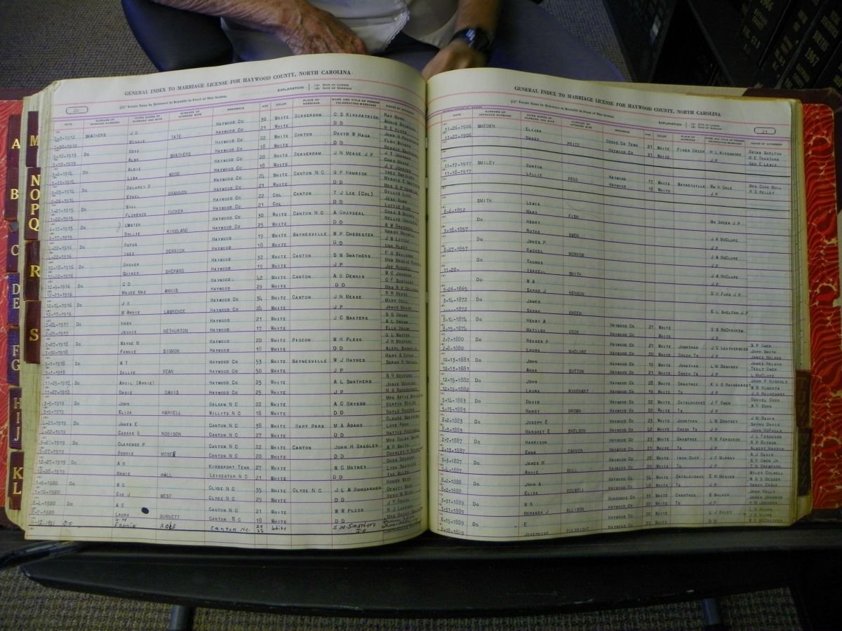 Haywood Marriage Index, 1850- A-E 1939-1978 209.JPG