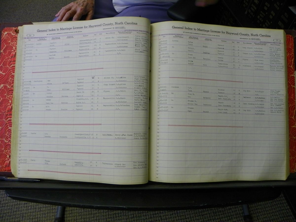Haywood Marriage Index, 1850- A-E 1939-1978 289.JPG