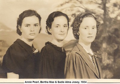 A, Anny Pearl, Bertha Mae & Sadie Alma Josey, 1934.jpg