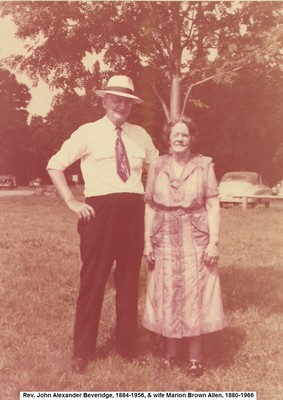 Be, John A Beveridge & wife Marion B Allen.jpg