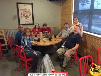 Bud & Marion Josey Family 25 Dec 2020.JPG