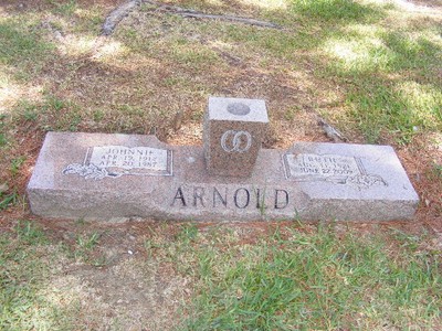 Arnold, Johnnie E & Edna Ruth Hugghins, Greenlawn Cem, Jefferson Co, TX.jpg