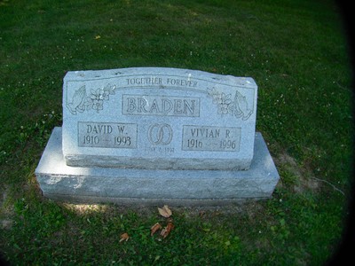 Braden, David W Jr & Vivien Elsie Riggs, Westview, Trumbull Co, OH.jpg