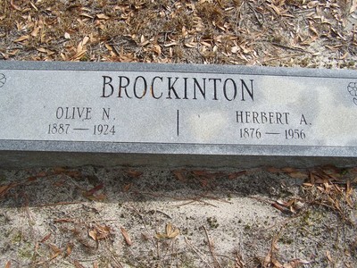 Brockinton, Herbert A & Olive Nesmith, Nesmith Cem, Williamsburg Co, SC.jpg