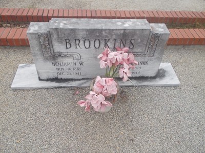 Brookins, Benjamin W & Elizabeth Franks, Sisters Cem, Washington Co, GA.jpg