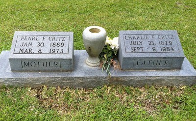 Critz, Charlie Frutel & Lillie Pearl Fondren, Adaton Cem, Oktibbeha Co, MS.jpg