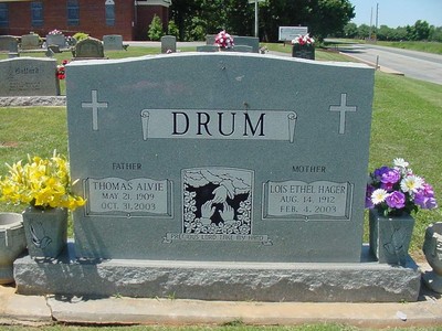 Drum, Thomas Alvie & Lois Ethel Hagar, Ivey Cem, Lincoln Co, NC.jpg