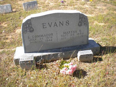 Evans, Lawrence C & Martha Ellen Hudson, Powers Chapel Cem, Falls Co, TX.jpg