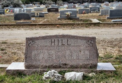 Hill, Earl George & Minnie Buelah Josey, Junction Cem, Kimble Co, TX.jpg