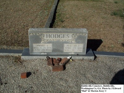Hodges, Peelar & Annie, Riddleville Cem, Washington Co, GA.jpg