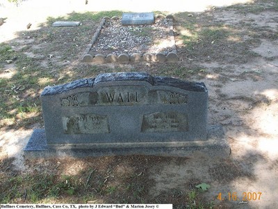 Wall, Robert & Ida May Dauphin, Huffines Cem, Cass Co, TX.jpg