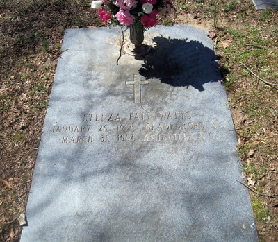 Watts, Stenza Lee Pait, Calvary Episcopal Cem, Henderson Co, NC.jpg