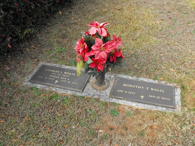 Wolfe, Charles L & Dorothy A Taylor, Washington-Wilkes Cem, Wilkes Co, GA.jpg