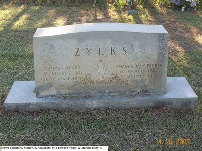 Zylks, Thomas Henry & Amanda Jane Parker, Brown Cem, Miller Co, AR.jpg