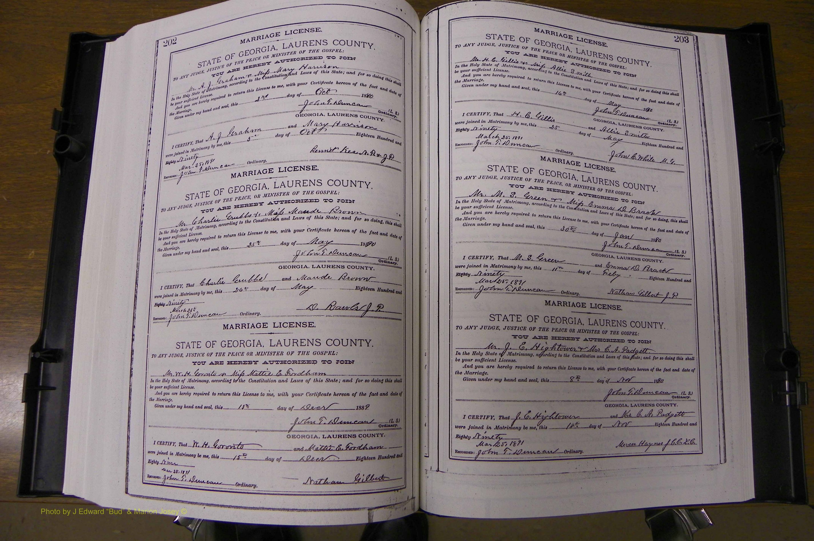 Laurens Co, GA, Marriages Book K, 1886 - 1896, P 202-203.JPG